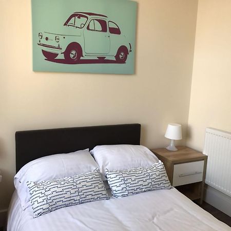 Casa Fresa Franks Serviced Accommodation 리버풀 외부 사진