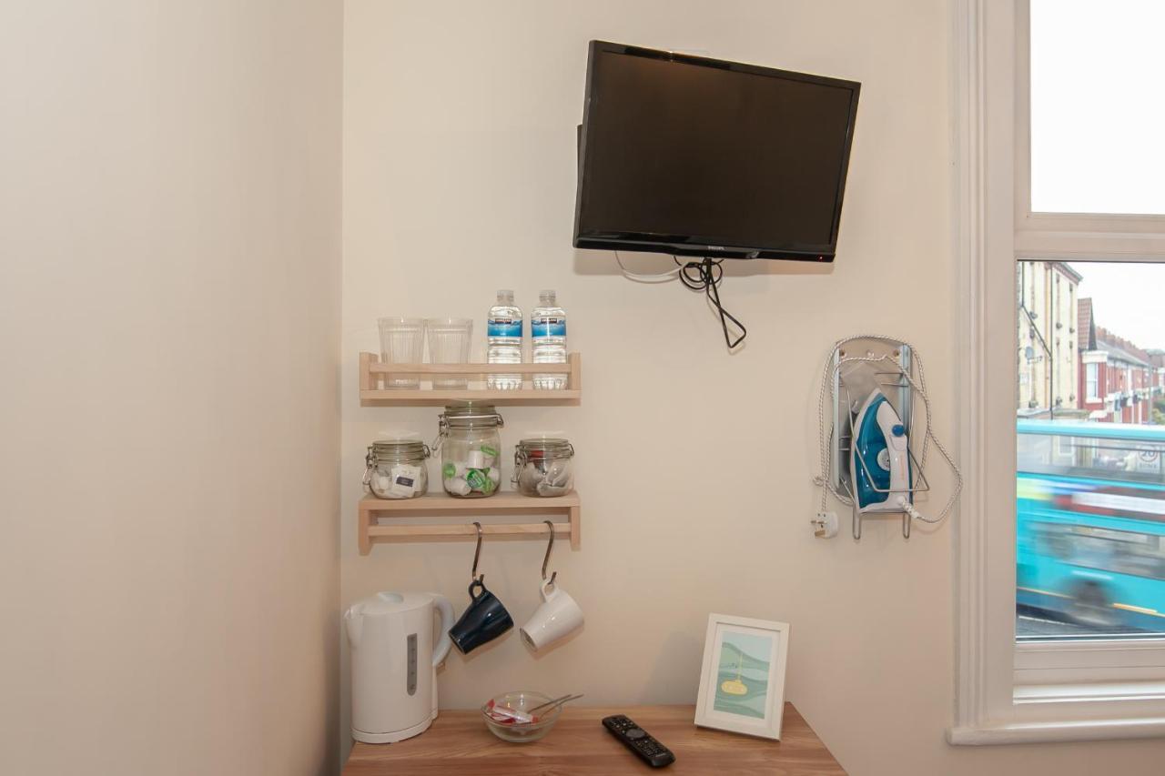 Casa Fresa Franks Serviced Accommodation 리버풀 외부 사진