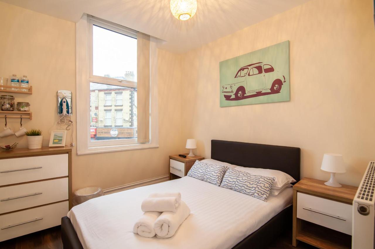 Casa Fresa Franks Serviced Accommodation 리버풀 외부 사진