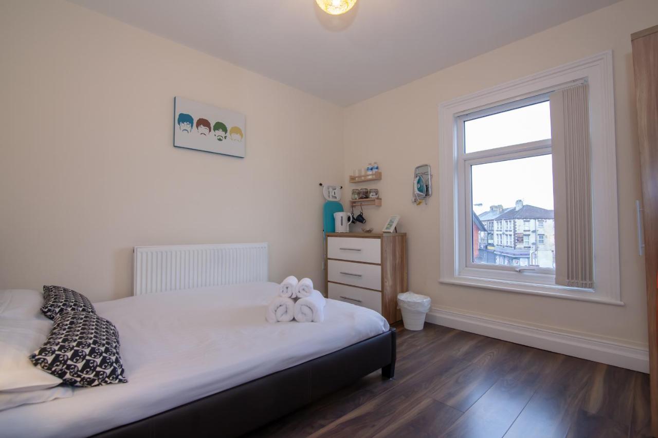 Casa Fresa Franks Serviced Accommodation 리버풀 외부 사진