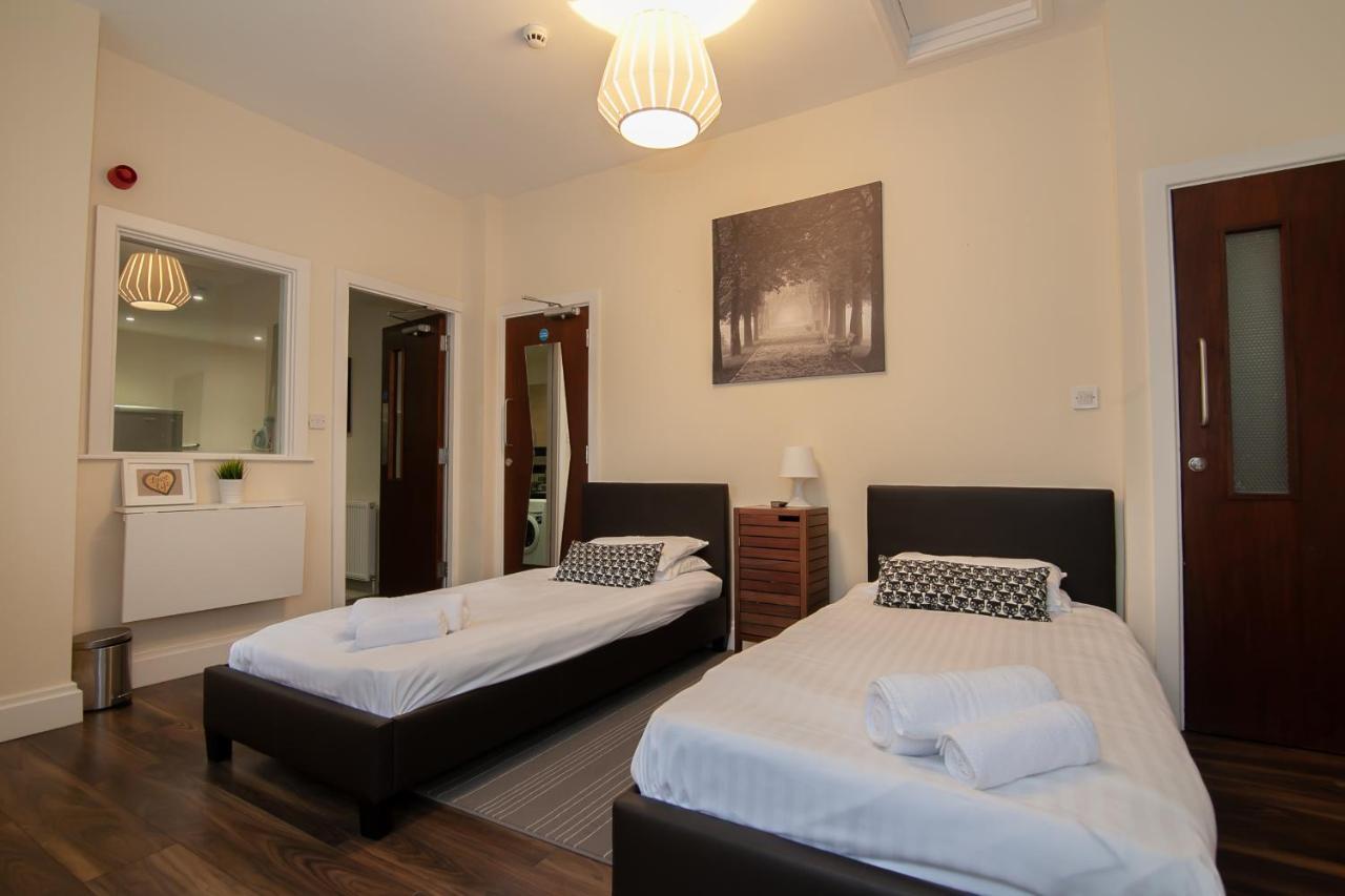 Casa Fresa Franks Serviced Accommodation 리버풀 외부 사진