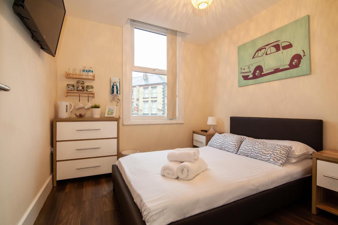 Casa Fresa Franks Serviced Accommodation 리버풀 외부 사진