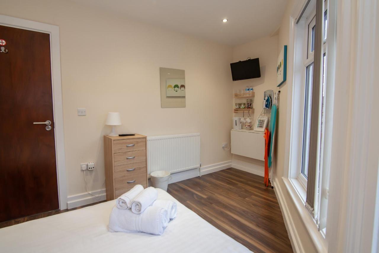 Casa Fresa Franks Serviced Accommodation 리버풀 외부 사진