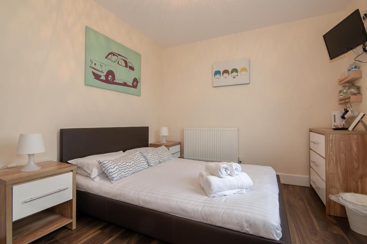 Casa Fresa Franks Serviced Accommodation 리버풀 외부 사진