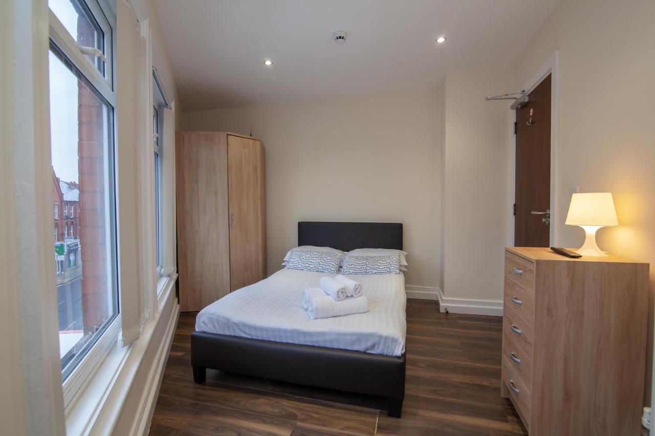 Casa Fresa Franks Serviced Accommodation 리버풀 외부 사진
